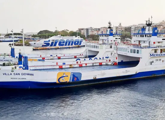 fähre villa san giovanni nach messina