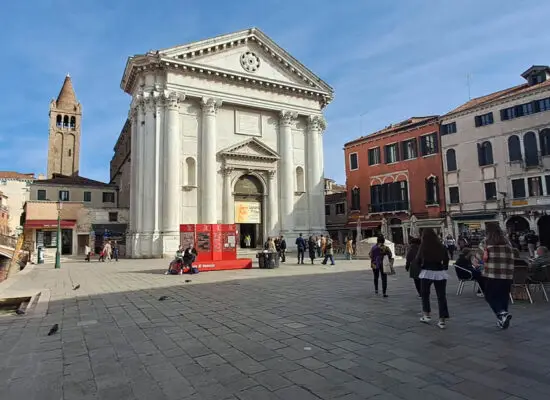 indiana jones drehort in venedig am campo san barnaba