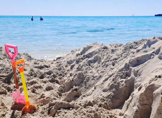 urlaub mit kindern am sandstrand