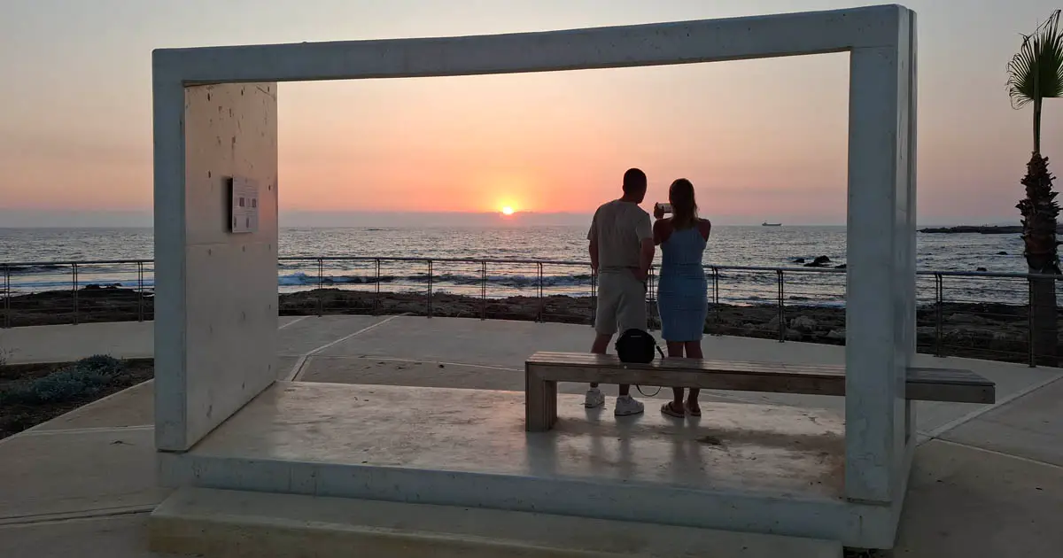 paphos coastal broadwalk sonnenuntergang